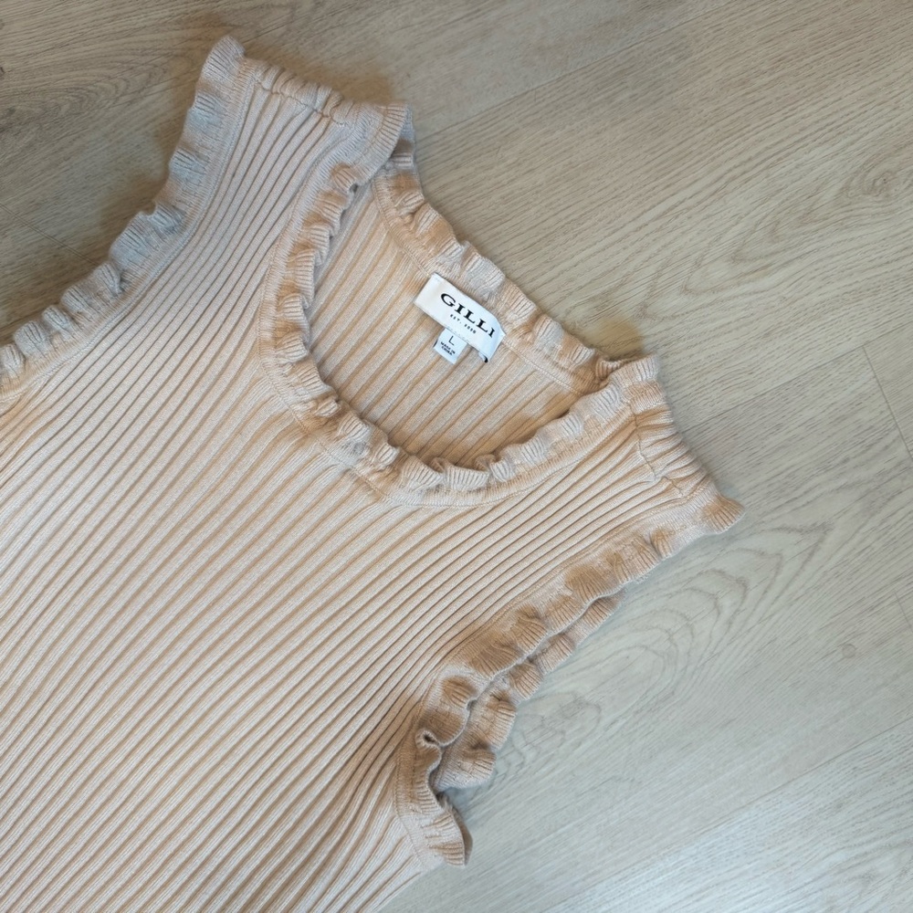 Gilli Neutral Ruffle Ribbed Tank Top - Picture 3 of 3